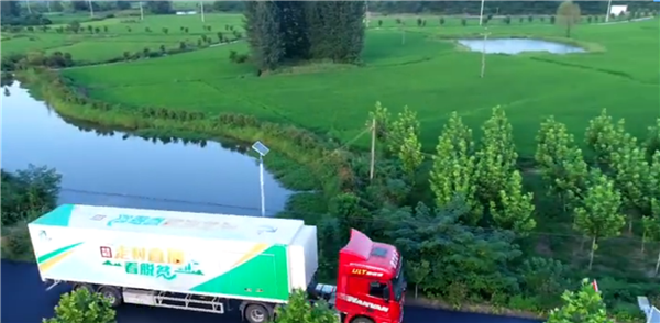 ȫ����Óؚ���ԡ�����o�Ƭչ����ϵ�мo�Ƭ���ߴ�ֱ����Óؚ��֮��