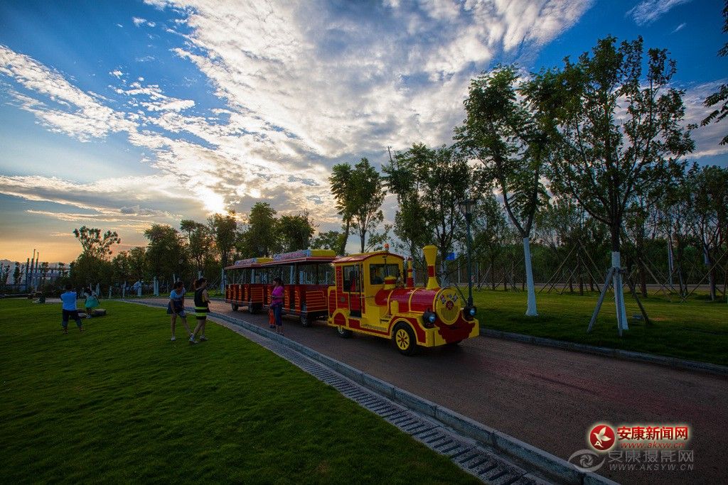 ���g����